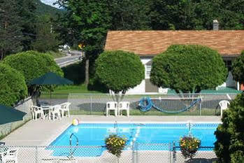 Moose Brook Motel กอแรม ภายนอก รูปภาพ